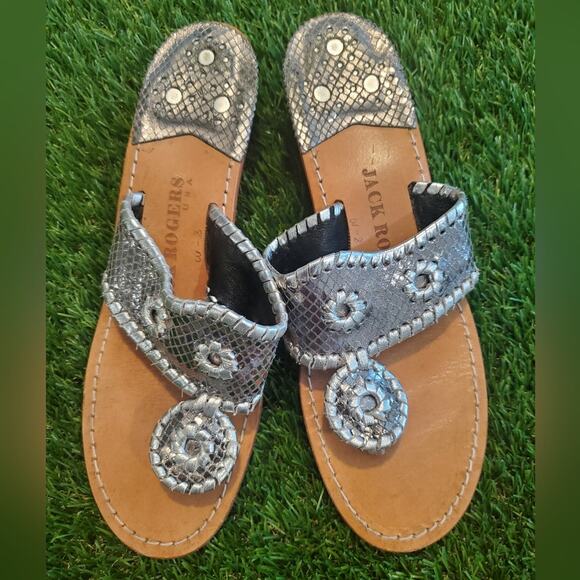 Jack Rogers Women's Silver Grey Wedge Sandals Sz 8 FLAWS - Picture 1 of 14